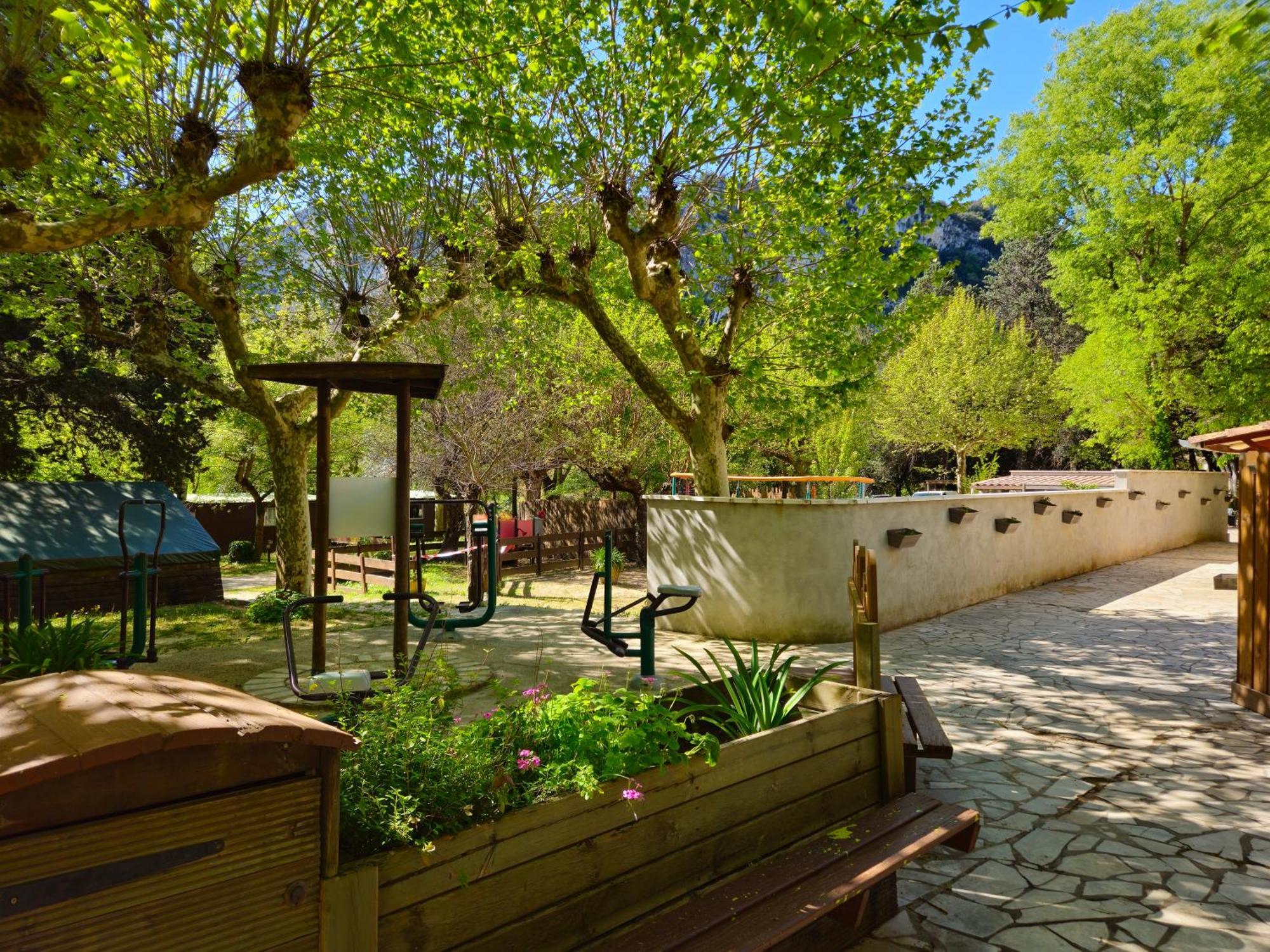 Camp Des Gorges - Camping Nature Vallon-Pont-d'Arc Exterior photo
